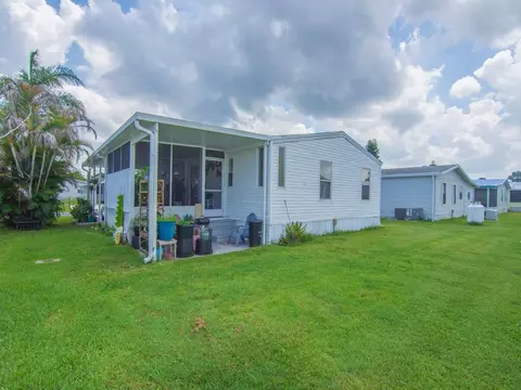 4697 SE Copperwood Ter, Stuart, FL 34997 photo 3