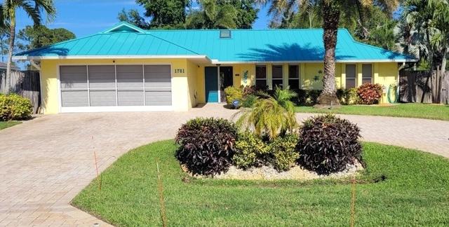 1781 SE Fallon Dr, Port Saint Lucie, FL 34983