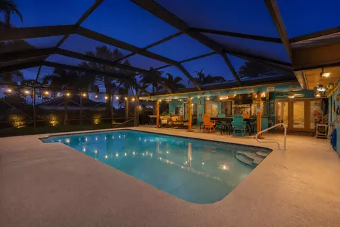 1781 SE Fallon Dr, Port Saint Lucie, FL 34983