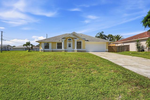 1202 SW Jacqueline Ave, Port Saint Lucie, FL 34953