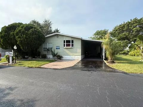 4520 NW 68th Pl, Coconut Creek, FL 33073