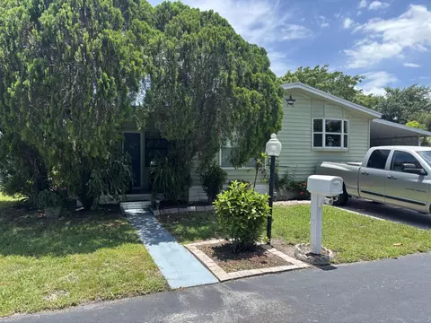 4520 NW 68th Pl, Coconut Creek, FL 33073