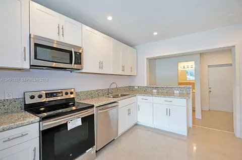2000 SW 95th Ter, Miramar, FL 33025