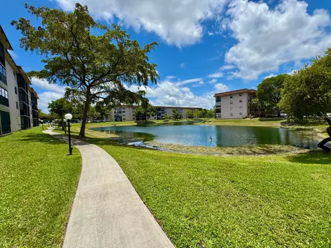 4930 E Sabal Palm Blvd #107, Tamarac, FL 33319