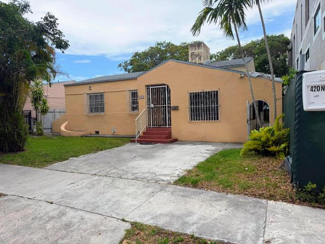 424 NE 72nd St, Miami, FL 33138