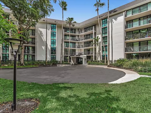 1350 River Reach Dr #111, Fort Lauderdale, FL 33315