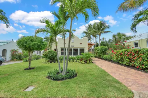 842 Selkirk St, West Palm Beach, FL 33405