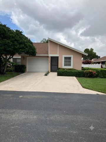 8101 Sweetbriar Way, Boca Raton, FL 33496