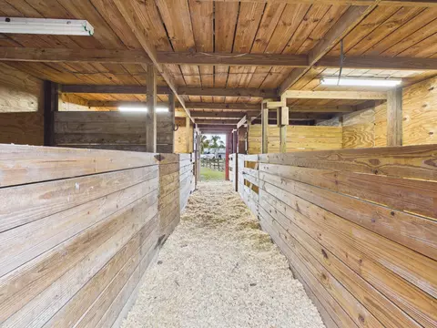 Entry Way - 220 SW 67th Dr, Okeechobee, FL 34974 photo 1 of 2