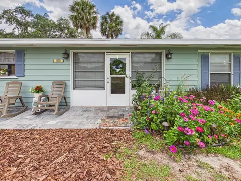 Exterior - 220 SW 67th Dr, Okeechobee, FL 34974 photo 4 of 45