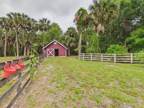 Exterior - 220 SW 67th Dr, Okeechobee, FL 34974 photo 2 of 45