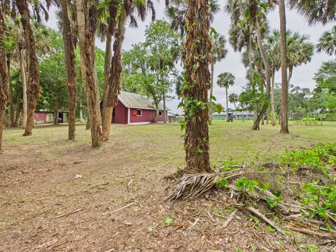 Exterior - 220 SW 67th Dr, Okeechobee, FL 34974 photo 38 of 45