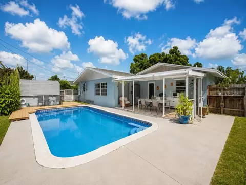 2405 Blossom Ct, Fort Pierce, FL 34982