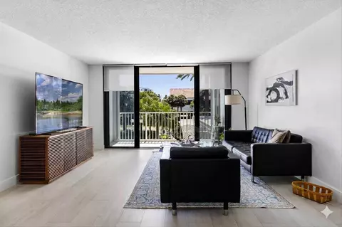 2860 S Ocean Blvd #216, Palm Beach, FL 33480
