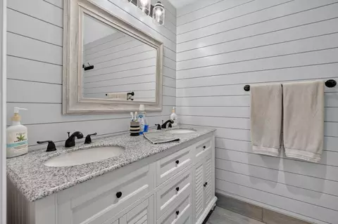 Bath - 17751 127th Dr N, Jupiter, FL 33478 photo 3 of 5