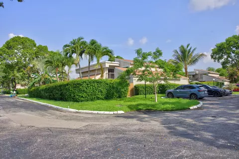 501 NW 132nd Ter, Plantation, FL 33325