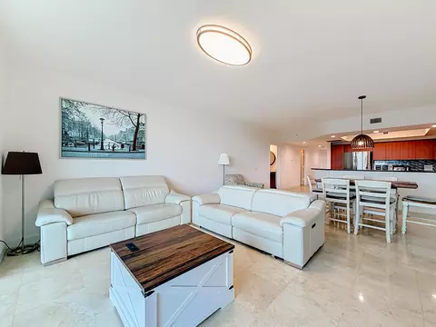 14951 Royal Oaks Ln #505, North Miami, FL 33181