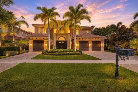731 Edgebrook Ln, Royal Palm Beach, FL 33411