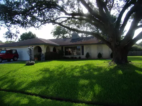 2415 SE Shipping Rd, Port Saint Lucie, FL 34952