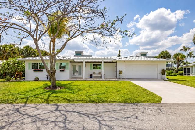 461 Apollo Dr, Juno Beach, FL 33408