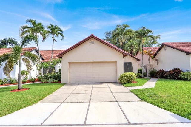 13 Ironwood Way N, Palm Beach Gardens, FL 33418