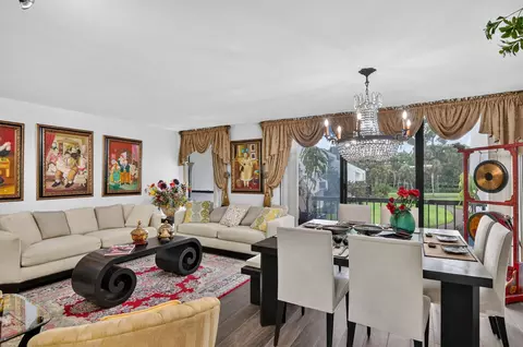 2804 Bridgewood Dr, Boca Raton, FL 33434