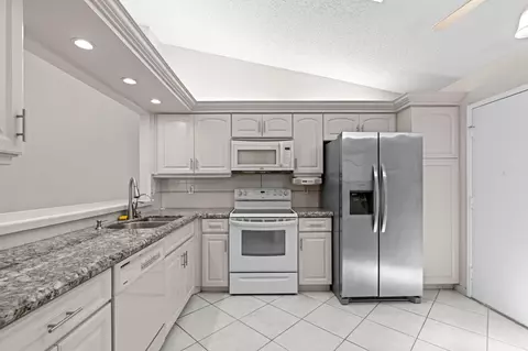 10044 Andrea Ln #A, Boynton Beach, FL 33437