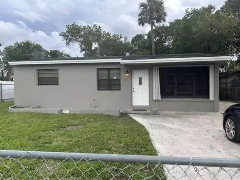 3370 NW 8th Pl, Lauderhill, FL 33311