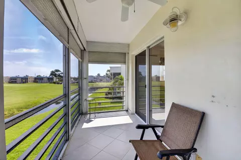 Exterior - 323 Capri G #323, Delray Beach, FL 33484 photo 3 of 8