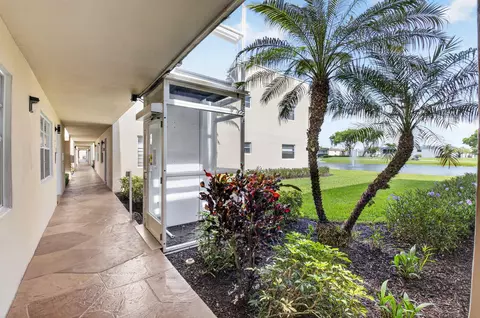 Exterior - 323 Capri G #323, Delray Beach, FL 33484 photo 4 of 8