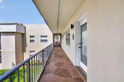 Entry Way - 323 Capri G #323, Delray Beach, FL 33484 photo 1 of 2