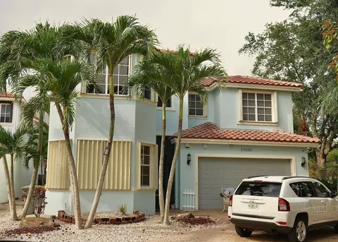 10898 Lake Wynds Ct, Boynton Beach, FL 33437