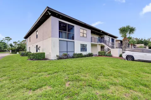 4225 S 57th Ave #E, Greenacres, FL 33463