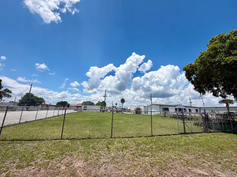 203 SW 3rd Ave, Okeechobee, FL 34974 photo 3