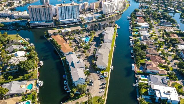 450 Paradise Isle Blvd, Hallandale Beach, FL 33009