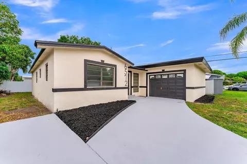6572 Pierce St, Hollywood, FL 33024