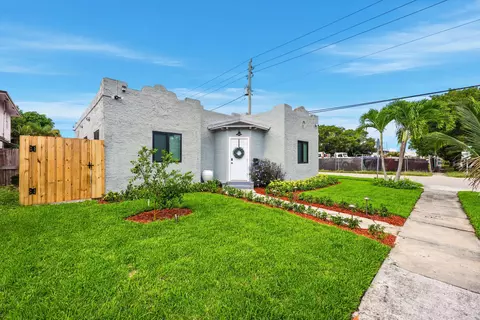 424 Putnam Rd, West Palm Beach, FL 33405