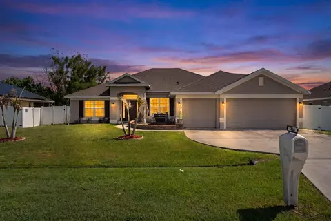 5846 NW Dooley Cir, Port Saint Lucie, FL 34986