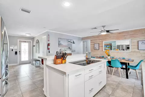 1516 Scott St, Hollywood, FL 33020