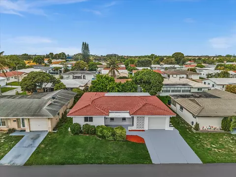 5715 NW 86th Ave, Tamarac, FL 33321