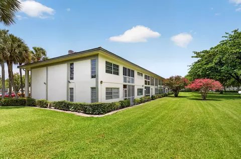 1211 Bahama Bnd #F2, Coconut Creek, FL 33066
