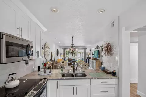 1211 Bahama Bnd #F2, Coconut Creek, FL 33066