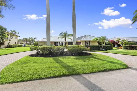 Exterior - 3374 SE Fairway E, Stuart, FL 34997 photo 3 of 21