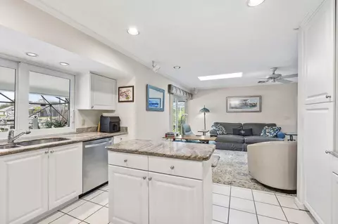 Kitchen - 3374 SE Fairway E, Stuart, FL 34997 photo 3 of 3
