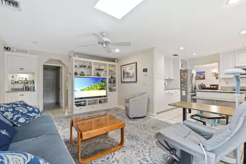 Living - 3374 SE Fairway E, Stuart, FL 34997 photo 3 of 5