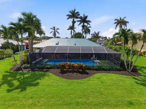 Exterior - 3374 SE Fairway E, Stuart, FL 34997 photo 15 of 21