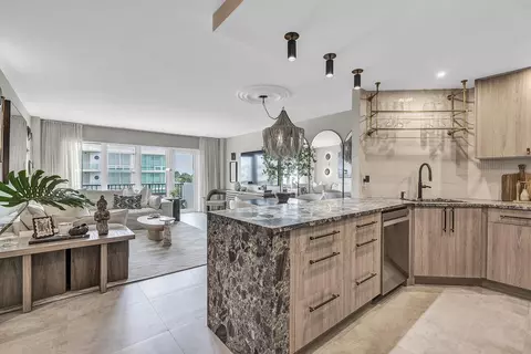 340 Sunset Dr #505, Fort Lauderdale, FL 33301