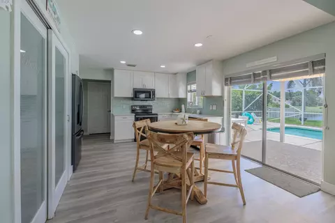 Kitchen - 4716 SE Winter Haven Ct, Stuart, FL 34997 photo 2 of 5