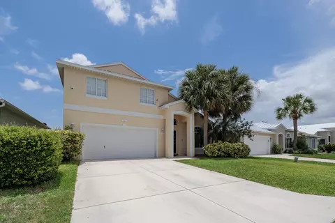 Exterior - 4716 SE Winter Haven Ct, Stuart, FL 34997 photo 3 of 11