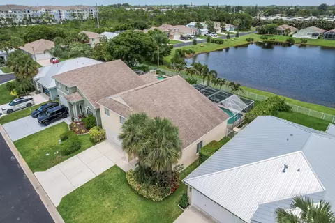 View/Area - 4716 SE Winter Haven Ct, Stuart, FL 34997 photo 4 of 7